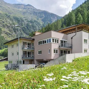 International House Apartament